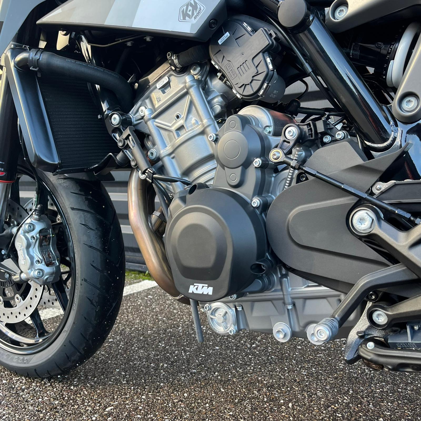 whatsapp-image-2026-02-06-at-16-48-30